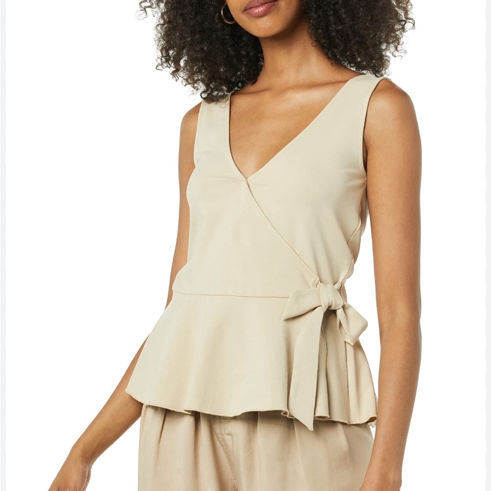 TEREA Women's Kiara
Peplum Surplice Tank Top new